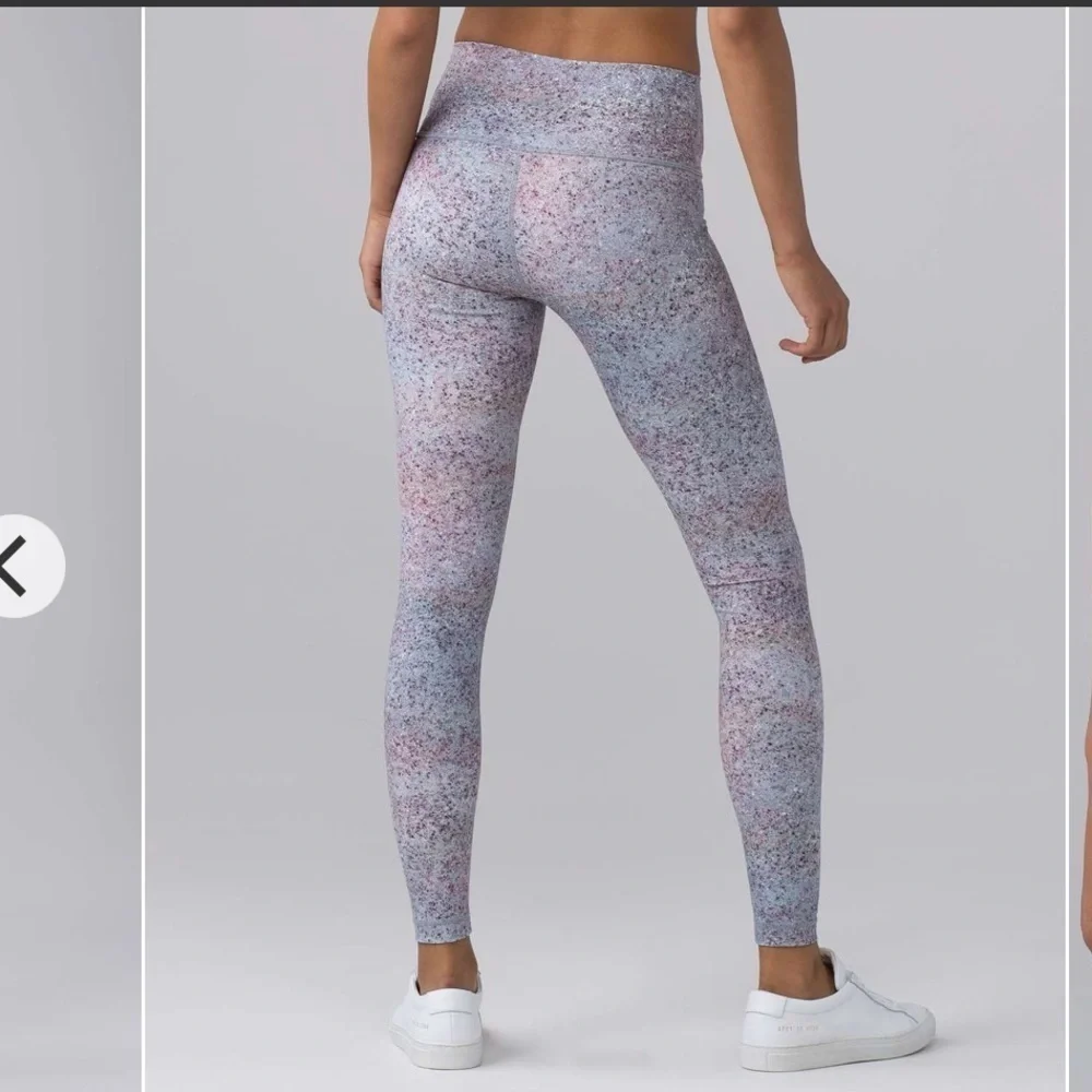 Lululemon wunder under